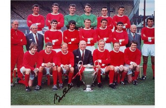 Bobby Charlton Autographed Photograph – Sir 1968 European Cup